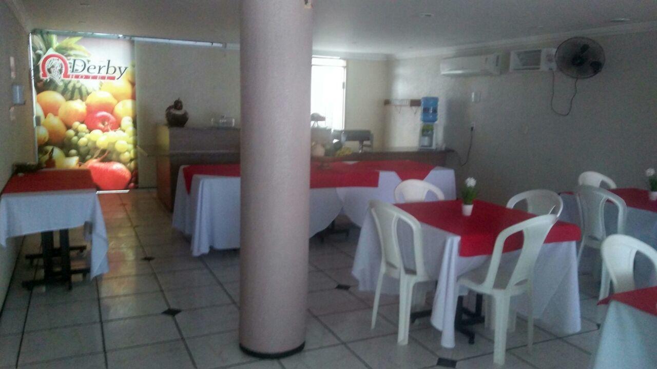 Derby Hotel Собрал Екстериор снимка